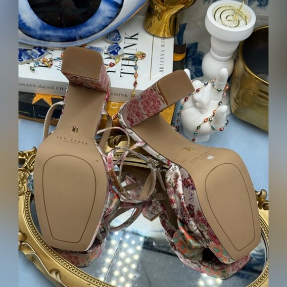🆕 TED BAKER 🧿 NWOT MADDY Satin Floral Printed Platform Bow Sandals, Sz 6 - Picture 12 of 12